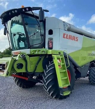 Зерноуборочный комбайн Claas Lexion 760, 2011 г.в, 1929 м/ч, б/у