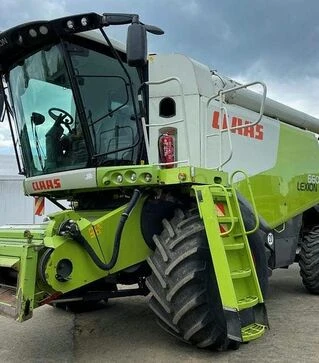 Зернозбиральний комбайн Claas Lexion 660, 2013 р.в, 2699 м/год, б/в