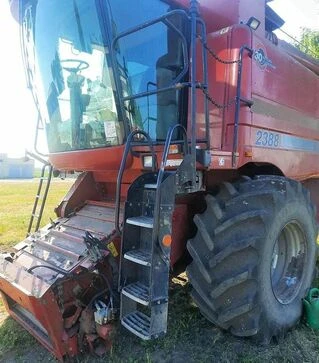 Зерноуборочный комбайн Case IH 2388, 2007 г.в, 3394 м/ч, б/у
