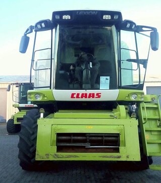 Зерноуборочный комбайн Claas Lexion 570, 2008 г.в, 2790 м/ч, б/у