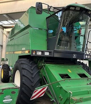 Зерноуборочный комбайн John Deere 2066, 1993 г.в, 5369 м/ч, б/у