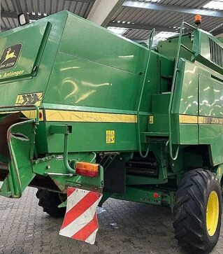 Зерноуборочный комбайн John Deere 2066, 1993 г.в, 5369 м/ч, б/у
