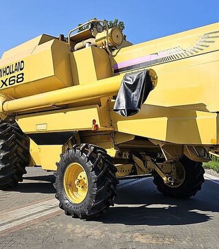 Зерноуборочный комбайн New Holland TX 68, 1997 г.в, 5500 м/ч, б/у