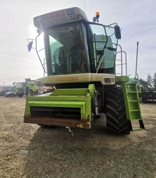 Зерноуборочный комбайн Claas Lexion 480, 2001 г.в, 5330 м/ч, б/у
