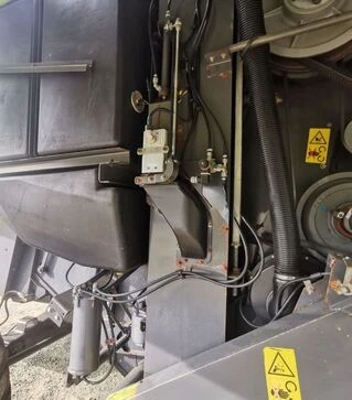 Зерноуборочный комбайн Claas Lexion 480, 2001 г.в, 5330 м/ч, б/у