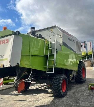 Зернозбиральний комбайн Claas Mega 350, 2007 р.в, 3000 м/год, б/в