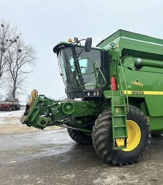 Зернозбиральний комбайн John Deere 2266 Hillmaster, 1998 р.в, 3200 м/год, б/в