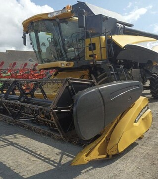 Зернозбиральний комбайн New Holland CX8080, 2007 р.в, 3820 м/год, б/в