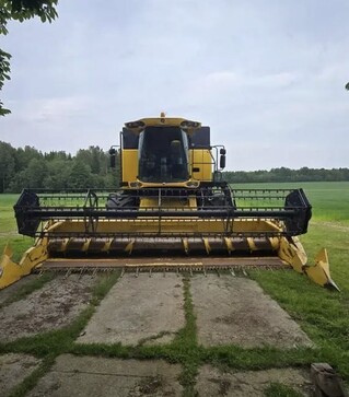 Зернозбиральний комбайн New Holland CS6080, 2008 р.в, 2680 м/год, б/в