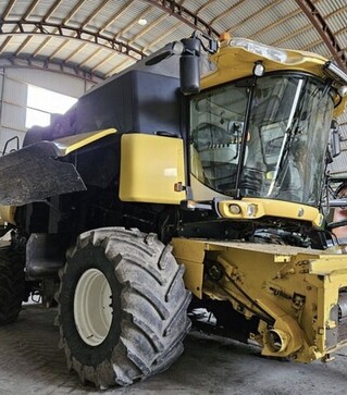 Зернозбиральний комбайн New Holland CR 9080, 2007 р.в, 4568 м/год, б/в