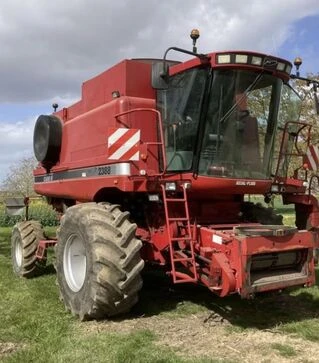 Зерноуборочный комбайн Case IH 2388, 2004 г.в, 2900 м/ч, б/у