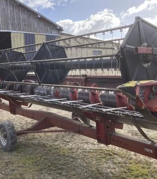 Зерноуборочный комбайн Case IH 2388, 2004 г.в, 2900 м/ч, б/у