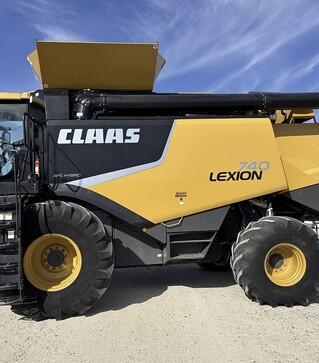 Зернозбиральний комбайн Claas Lexion 740, 2012 р.в, 3160 м/год, б/в