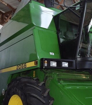 Зернозбиральний комбайн John Deere 2066, 1997 р.в, 1939 м/год, б/в