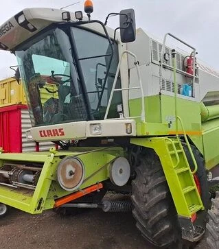 Зерноуборочный комбайн Claas Mega 360, 2006 г.в, 3340 м/ч, б/у