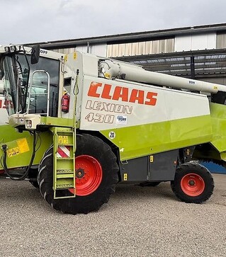 Зерноуборочный комбайн Claas Lexion 430, 2000 г.в, 3958 м/ч, б/у