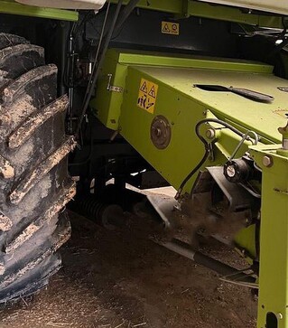 Зернозбиральний комбайн Claas Lexion 470, 2003 р.в, 3400 м/год, б/в