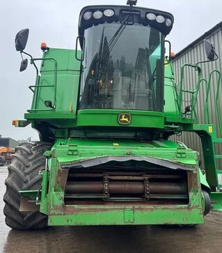 Зерноуборочный комбайн John Deere T670i Hillmaster, 2008 г.в, 2811 м/ч, б/у