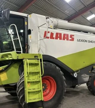 Зерноуборочный комбайн Claas Lexion 540C, 2004 г.в, 3400 м/ч, б/у