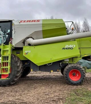 Зернозбиральний комбайн Claas Avero 240, 2010 р.в, 2700 м/год, б/в