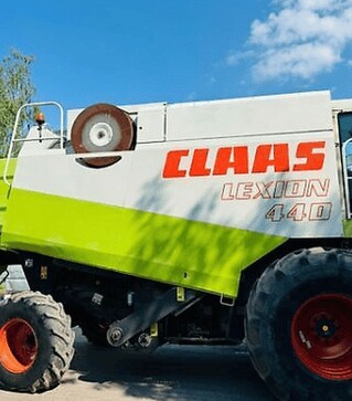 Зерноуборочный комбайн Claas Lexion 440, 1999 г.в, 3800 м/ч, б/у