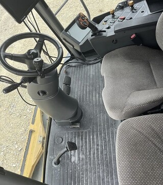 Зерноуборочный комбайн Claas Lexion 585R, 2010 г.в, 2002 м/ч, б/у