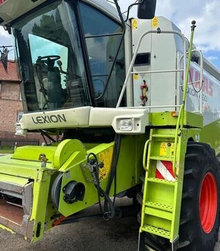 Зернозбиральний комбайн Claas Lexion 460 Evolution, 2003 р.в, 5000 м/год, б/в