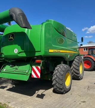 Зернозбиральний комбайн John Deere S690, 2008 р.в, 4550 м/год, б/в