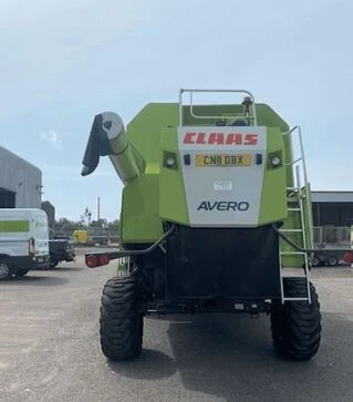 Зернозбиральний комбайн Claas Avero 240, 2011 р.в, 1721 м/год, б/в