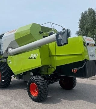 Зернозбиральний комбайн Claas Avero 240, 2011 р.в, 1721 м/год, б/в