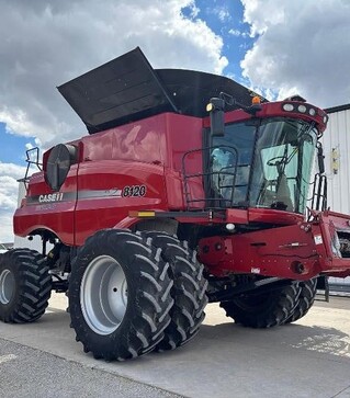 Зернозбиральний комбайн Case IH 8120, 2011 р.в, 3662 м/год, б/в