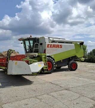 Зернозбиральний комбайн Claas Lexion 460, 2000 р.в, 5000 м/год, б/в