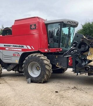 Зернозбиральний комбайн Massey Ferguson 7270, 2005 р.в, 3854 м/год, б/в
