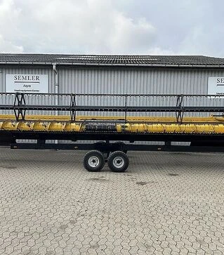 Зерноуборочный комбайн New Holland CR 980, 2005 г.в, 3115 м/ч, б/у