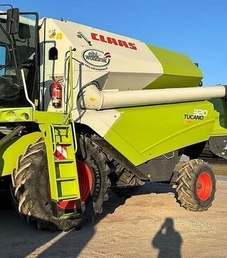 Зерноуборочный комбайн Claas Tucano 320, 2008 г.в, 2574 м/ч, б/у