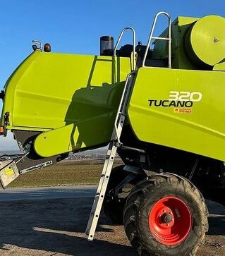 Зерноуборочный комбайн Claas Tucano 320, 2008 г.в, 2574 м/ч, б/у