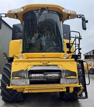Зернозбиральний комбайн New Holland CR 9070, 2011 р.в, 3364 м/год, б/в