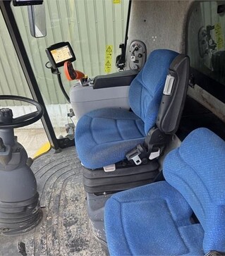 Зернозбиральний комбайн New Holland CR 9070, 2011 р.в, 3364 м/год, б/в