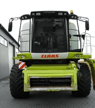 Зерноуборочный комбайн Claas Lexion 540, 2004 г.в, 3200 м/ч, б/у