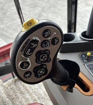 Зерноуборочный комбайн Case IH 7230, 2013 г.в, 3010 м/ч, б/у