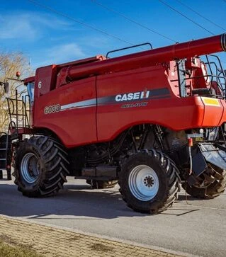 Зернозбиральний комбайн Case IH 6088, 2011 р.в, 5320 м/год, б/в