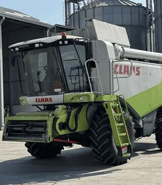 Зерноуборочный комбайн Claas Lexion 550, 2004 г.в, 4500 м/ч, б/у