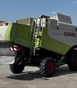 Зерноуборочный комбайн Claas Lexion 550, 2004 г.в, 4500 м/ч, б/у