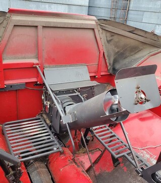 Зернозбиральний комбайн Massey Ferguson 9795, 2011 р.в, 2480 м/год, б/в
