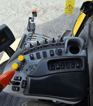 Зерноуборочный комбайн New Holland CX 860, 2004 г.в, 3060 м/ч, б/у