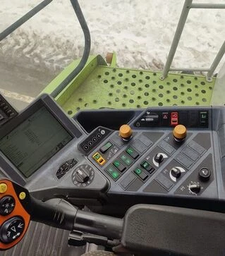 Зернозбиральний комбайн Claas Lexion 580, 2005 р.в, 2938 м/год, б/в