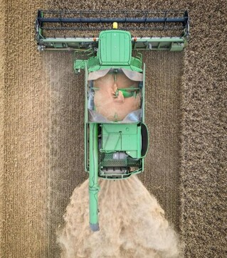 Зерноуборочный комбайн John Deere S690i, 2010 г.в, 2900 м/ч, б/у