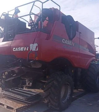 Зерноуборочный комбайн Case IH Axial-Flow 8230, 2013 г.в, 4000 м/ч, б/у