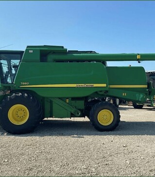 Зернозбиральний комбайн John Deere T660, 2011 р.в, 6128 м/год, б/в