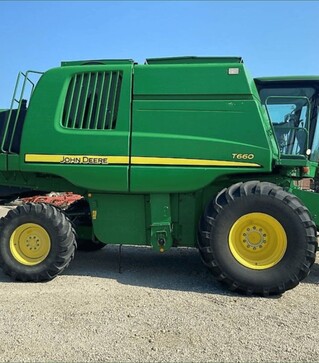 Зернозбиральний комбайн John Deere T660, 2011 р.в, 6128 м/год, б/в